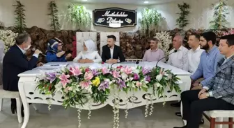 BAŞKANIMIZ, İŞİTME ENGELLİ ÇİFTİN NİKAHINI KIYDI
