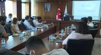 DEÜ Tıp Fakültesindeki antikor araştırması 3. doz aşının etkililiğini ortaya koydu