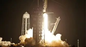 Uzay uçuşu tarihinde bir ilk! SpaceX roketi astronot olmayan 4 kişiyi dünyanın çevresinde 3 gün gezdirecek