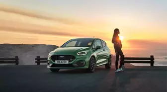 Yenilenen Ford Fiesta hibrit seçeneğiyle geliyor