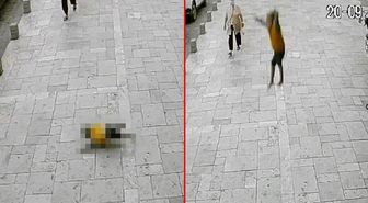 Balkondan sarkan bebeğin düşme anı kamerada