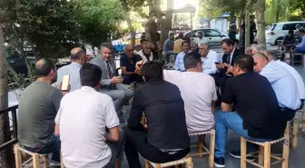 Diyarbakır Emniyet Müdürü Hüseyin Aşkın kahvehanede vatandaşlarla bir araya geldi