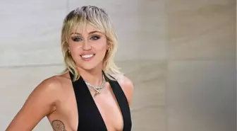 Miley Cyrus'tan ilk cinsel deneyim itirafı! Hemcinsleriyle ilişki yaşamış