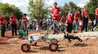 AVRUPA'NIN EN BÜYÜK UZAY VE ROBOTİK YARIŞMASINDAN İTÜ ÖĞRENCİLERİ İKİ ÖDÜL KAZANDI