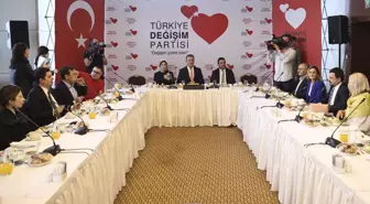 TDP Genel Başkanı Sarıgül, partisinin 1. Olağan Kurultayı öncesi değerlendirme toplantısı düzenledi