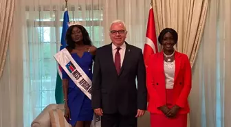 Güney Sudan'ın 'Miss Africa Golden' temsilcisi, Cuba Büyükelçisi Mutaf'ı ziyaret etti