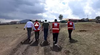 Kars'ta sağlık ekipleri, köylerde vatandaşlara koronavirüs aşılarını yapmak için kapı kapı dolaşıyor