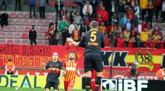 Süper Lig: Kayserispor: 2 - Galatasaray: 0 (İlk yarı)