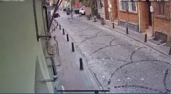 BALAT'TA SİNEMACIYA VE EŞİNİN DÜKKANINA SALDIRI