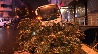 Son Dakika | Esenyurt'ta feci kaza: Midibüsün altında ezilerek can verdi