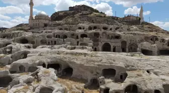 Kayaşehir'e yabancı turistlerin ilgisi sürüyor