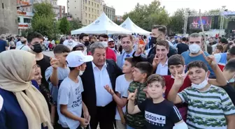 MHP Malatya Milletvekili Fendoğlu, Diyarbakır'da karpuz festivaline katıldı