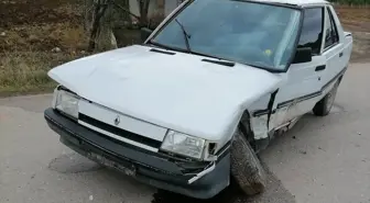 Mobil aşı ekibinin aracının otomobille çarpışması sonucu 3 kişi yaralandı