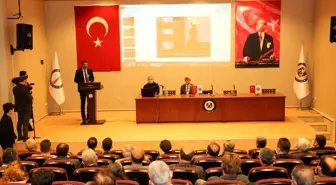 Kütahya'da 'Ekinoks'ta Tillo' konulu konferansa katıldı