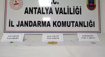 Antalya'da yol kontrol noktasında uyuşturucu ele geçirildi