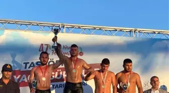 Alaplı Aktif Gençlik ve Spor kulübünün güreşçileri İzmit'de şampiyon oldu