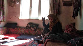 107 yaşındaki asırlık nine her işini kendi görüyor