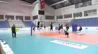 Bingöl'ün voleyboldaki gururu Solhanspor ligde hedef büyüttü