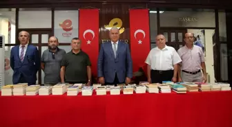 Aydın Yeni Kuşak Köy Enstitülüler Derneği'nden, Efeler Belediyesi'ne kitap bağışı