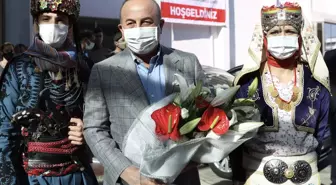 Son dakika haberi: Dışişleri Bakanı Çavuşoğlu, Aydın'da turizmcilerle buluştu: (2)