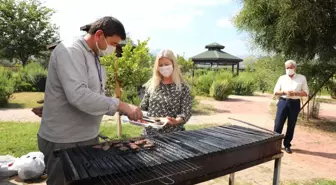 Dünya Yaşlılar Günü'nde huzurevi sakinleri unutulmadı