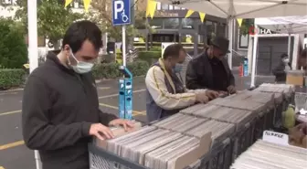 İstanbul'da plak severler Kadıköy'de buluştu