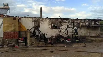 Tekirdağ'da kardeşlerin evleri yandı