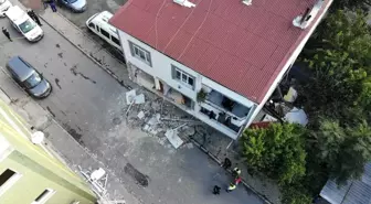 Son dakika haberi! Mutfak tüpü patlamasının meydana geldiği bina havadan görüntülendi