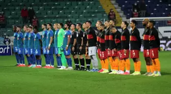 Süper Lig: Çaykur Rizespor: 2 - Galatasaray: 1 (İlk yarı)