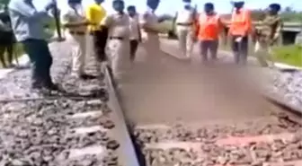 6 yaşındaki küçük kızı istismar edip öldüren katilin cesedi, tren raylarında bulundu