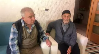 107 yaşındaki Osman dede, 40 yıldır kayıp olan oğluna kavuştu