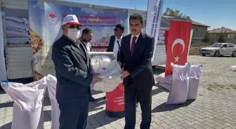 Emirgazi'de çiftçilere sertifikalı tohum dağıtıldı