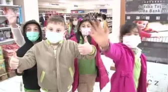 Minik yürekler, ihtiyaç sahipleri için yardım topladı