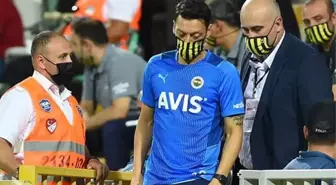 Mesut Özil'in ayrılık kararı aldığı iddialarına resmi cevap Fenerbahçe'den geldi: Doğru değil
