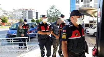 Antalya'da fuhuş operasyonu: 2 gözaltı