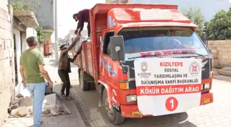 Kızıltepe'de ihtiyaç sahibi ailelere kömür yardımı yapılıyor