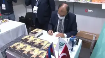 7. Bakü Uluslararası Kitap Fuarı'nda Türkiye Bakü Büyükelçisi Cahit Bağcı'nın kitabının imza günü yapıldıTürkiye Bakü Büyükelçisi Cahit Bağcı'nın...