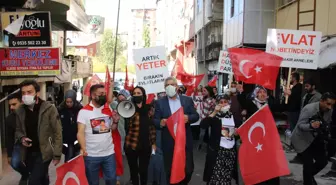 Diyarbakır annelerinden çocukları terör örgütünce dağa kaçırılan Hakkarili ailelere destek