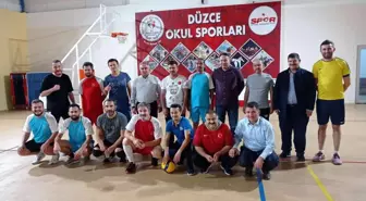 Geleneksel voleybol etkinliği renkli görüntülere sahne oldu