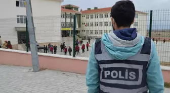 Lüleburgaz'da okul çevrelerinde asayiş uygulaması yapıldı