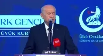 MHP Lideri Bahçeli: 'Üniversite kapılarında öğretim üyelerine meydan okuyan, taş atan, hakaret eden bir güruhun Türk gençliğini değil, hain planları...