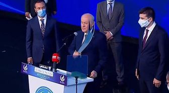 MHP lideri Bahçeli gençlere seslendi: Elinizde her zaman kalem, yeri geldiğinde de Zülfikar bulunsun