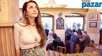 Beyza Akyüz: Biz aslında hikâyenin değil evvela sesin peşine düşeriz