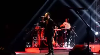 Mabel Matiz konser verdi