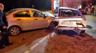 Samsun'da iki otomobil çarpıştı: 6 yaralı