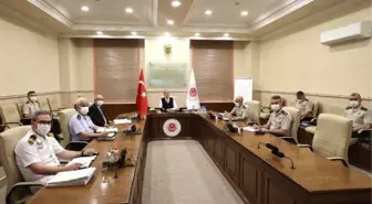 Son dakika haberi | Bakan Akar, komutanlarla toplantı yaptı