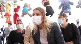 Dilek İmamoğlu, kız çocukları hayalllerini büyütüyor