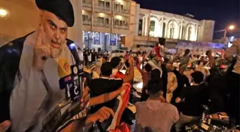 Irak'ta seçimin ilk sonuçlarına göre Şii din adamı Sadr'ın partisi en fazla oyu aldı