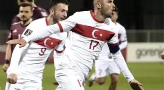 Türkiye Letonya'yı son dakika penaltısıyla 2-1 yendi, Dünya Kupası şansını sürdürdü