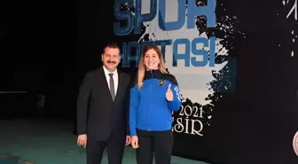 Yasemin Adar Büyükşehir Belediyespor'da